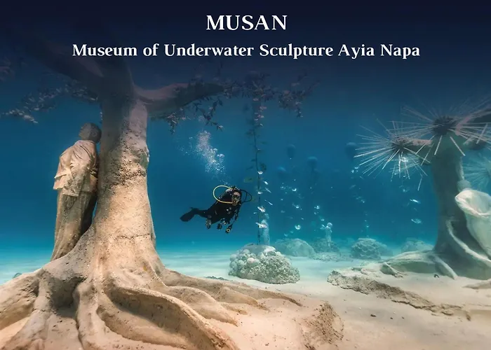 アパート Marina Exclusive アヤナパ