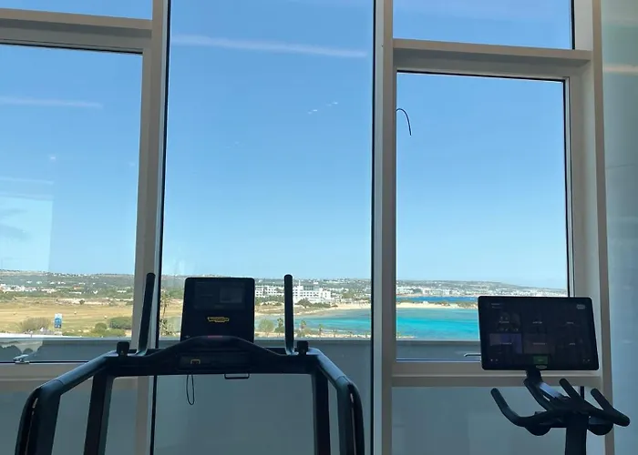 Marina Exclusive アパート